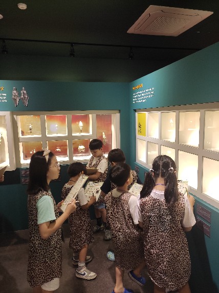 저학년(1~3학년)<생각하고 느끼는 박물관> 이미지