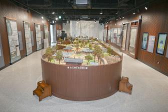 2025년 4월 23일 공주목 전시관 지하공간 조성 기념 라운딩 행사 [공주목 전시관] 이미지