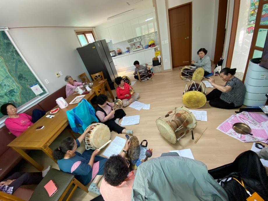 2025년 상반기 초봉리푸새울 풍물 이미지