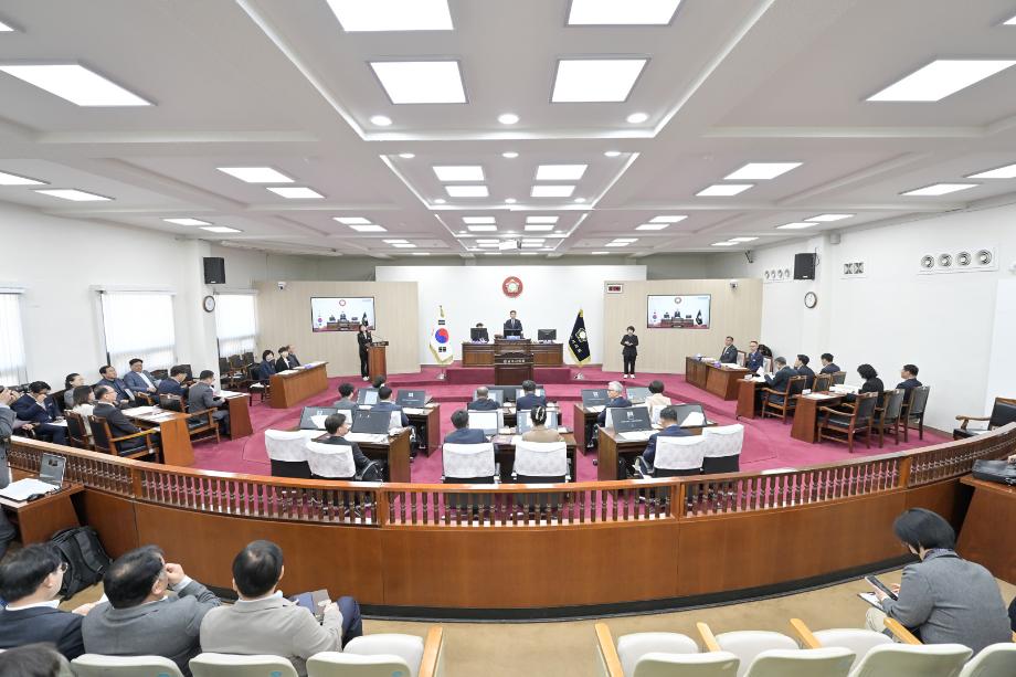 2025년 4월 7일 제258회 공주시의회 임시회 제1차 본회의 이미지