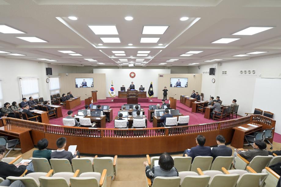 2025년 11월 28일 제262회 공주시의회 제2차 정례회 제2차 본회의 이미지